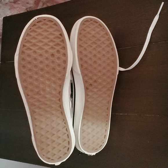 Nightmare Before Christmas Vans - Picture 4 of 6